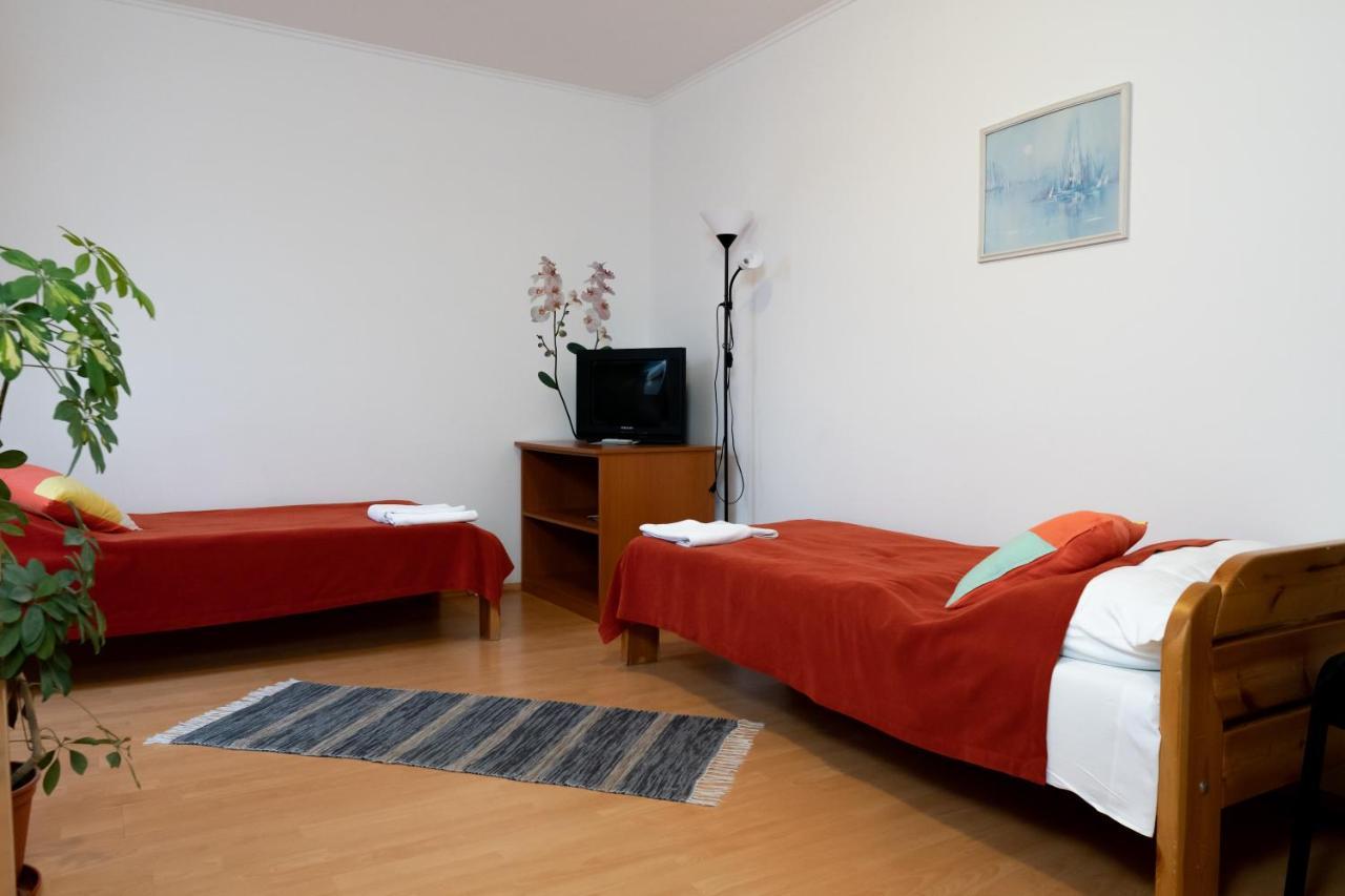 Liszt Apartman Pecs Luaran gambar